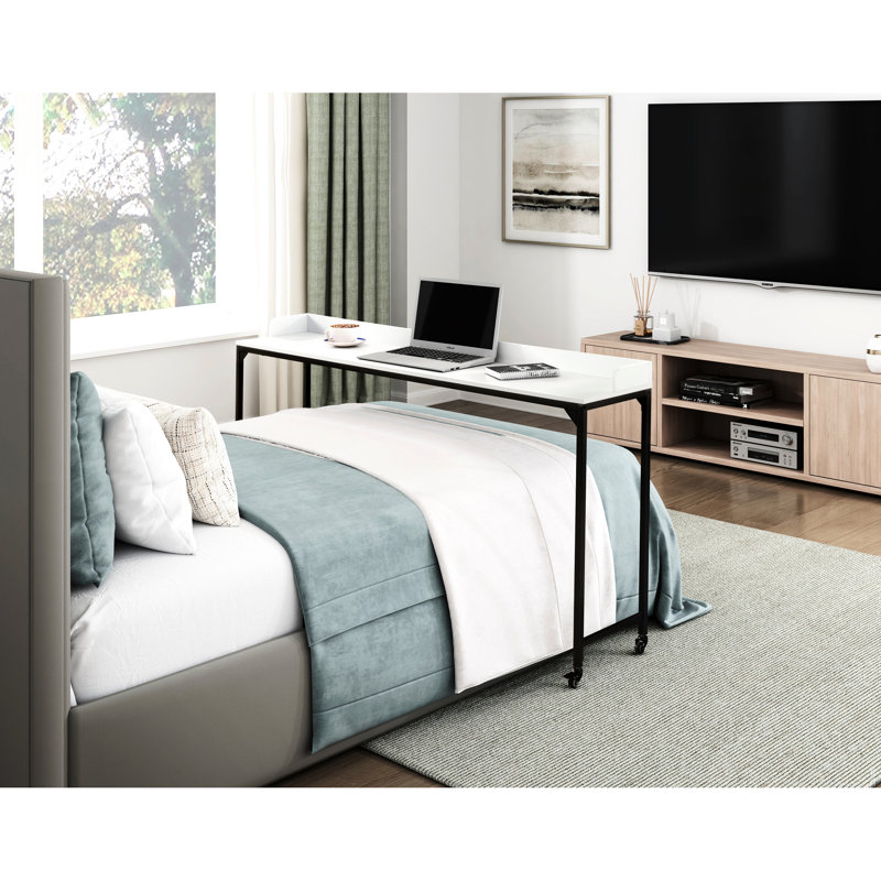 Bureau blanc réglable en hauteur, pieds en métal, idéal pour travailler au lit. Table et pieds blancs, pratique pour les repas dans la chambre.