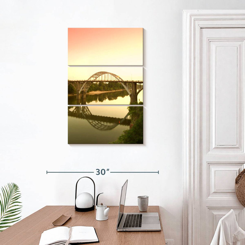 Lilie Alabama Bridge, 32" H x 20" W