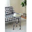 Table d'appoint avec plateau en verre et roulettes