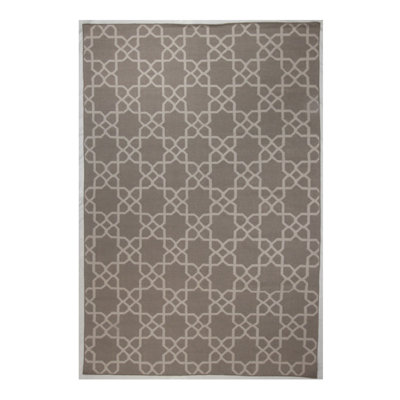 Geometric Area Rug in Gray