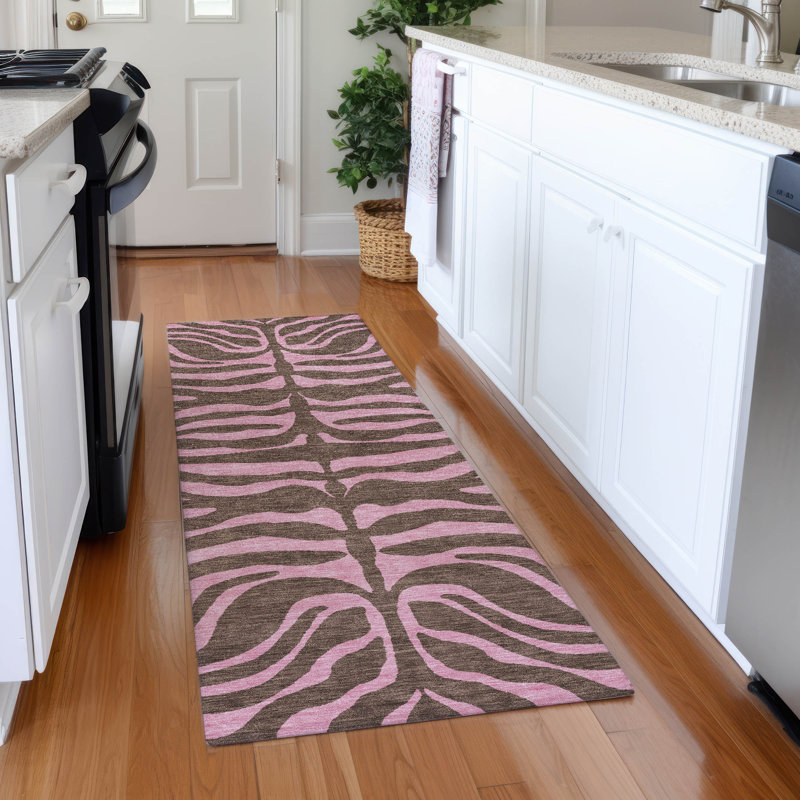 Premium Machine Washable Corum AMF1043 Animal Print Rug, Tapis de couloir 2 pi 3 po x 7 pi 6 po
