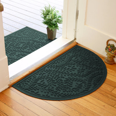 Paillasson intérieur semi-rond 24 po x 39 po WaterHog Boxwood