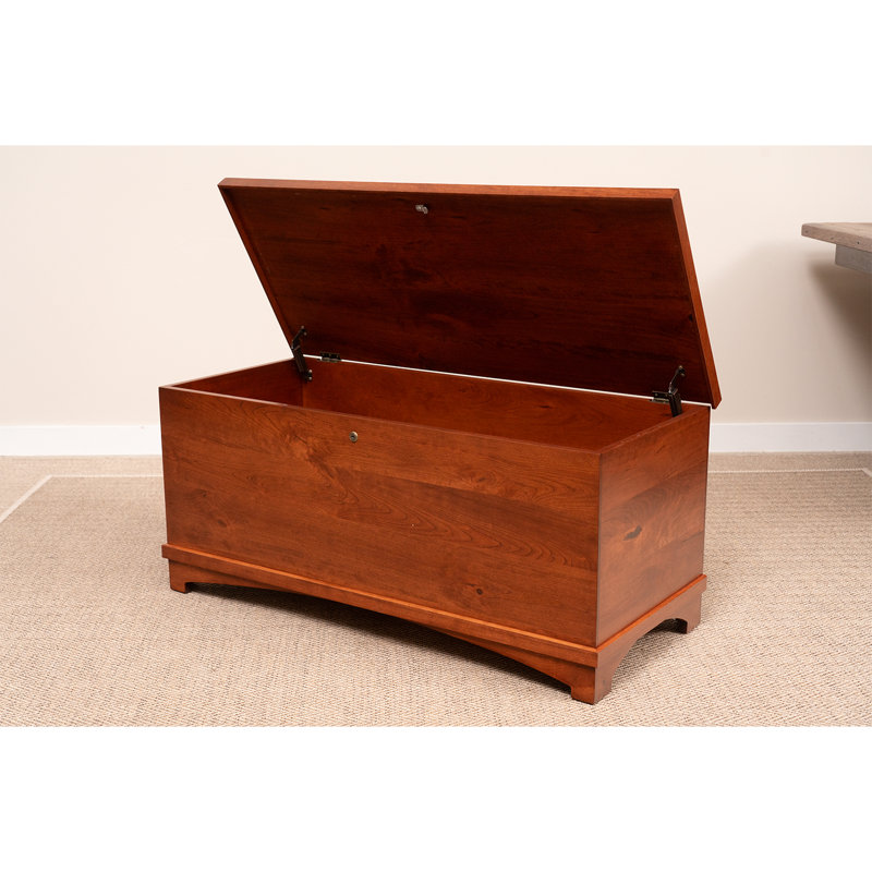 Whitley Rustic Cherry Cedar Hope Chest, 46", Rustic Cherry