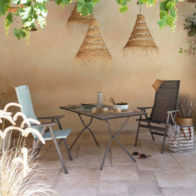 Chaise de patio avec coussins Costachi