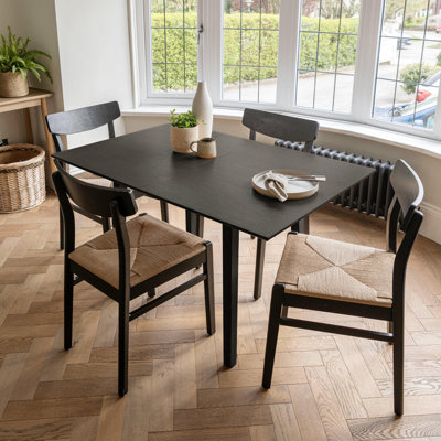 Tenaya 4 - Person Dining Set