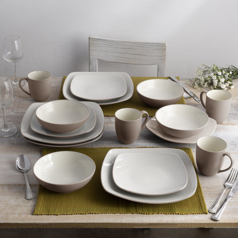 Service de table carré 16 pièces Noritake Colorwave, service pour 4, Argile