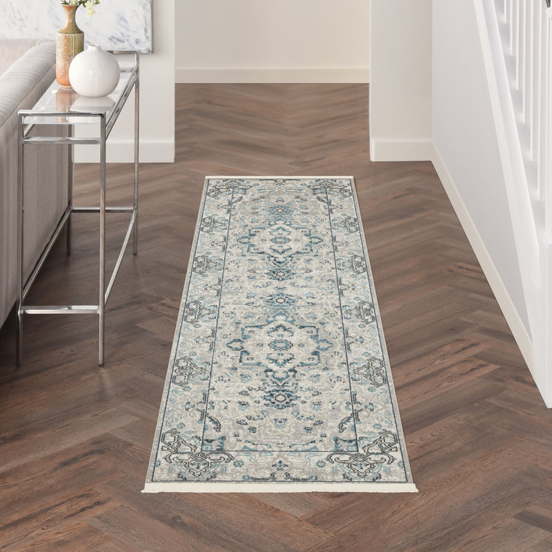 Tapis traditionnel gris Merry Farmhouse, Tapis de couloir 2 pi 2 po x 7 pi 6 po