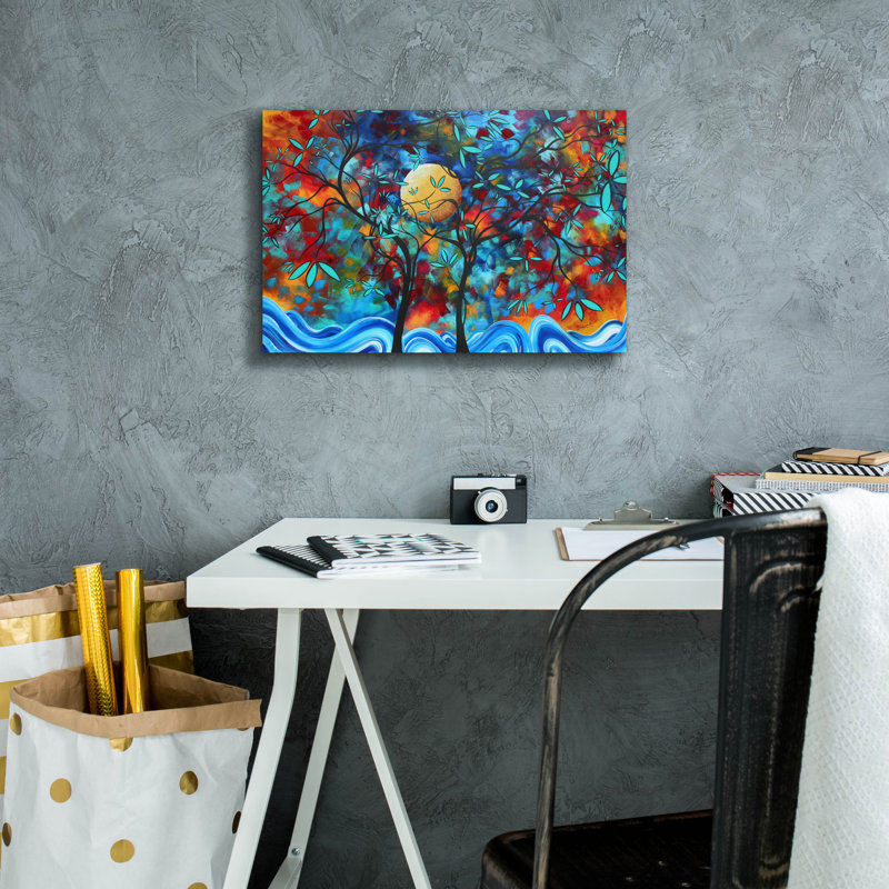 «Red Lover's Moon» par Megan Duncanson, art mural sur toile, H 12 po x l 18 po