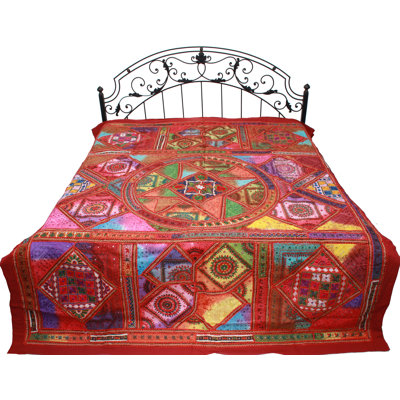 Couvre-lit écarlate Bohémien brodé à la main du Gujerat, jeté en coton avec motifs tribaux