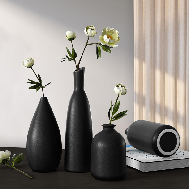 Vase en céramique noire