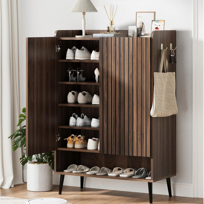 Range-chaussures avec 2 portes et tablettes réglables, range-chaussures moderne à 6 niveaux pour le couloir et le salon, Brun