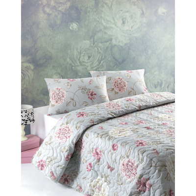 Kanesha Floral Bedspread with Pillowcases