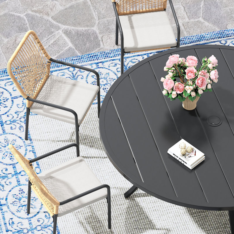 Ensemble repas pour 6 personnes avec table ronde de 53 po et 6 chaises rembourrées en rotin, Noir