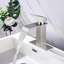 Robinet de salle de bain à cascade, robinet de meuble-lavabo à poignée simple-118543635