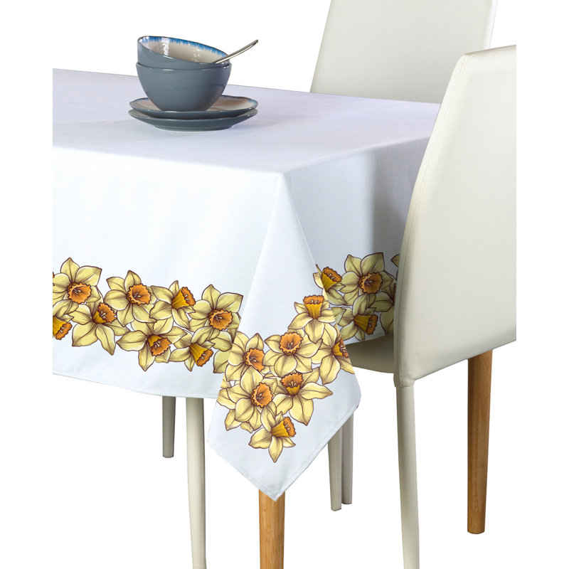 Kershaw Christmas Tablecloth, 84" x 60", Daffodil Garland