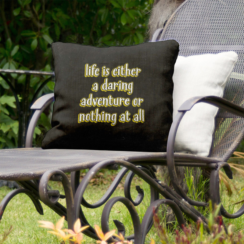 Coussin décoratif intérieur/extérieur life adventure, 16 po x 1 po, Jaune