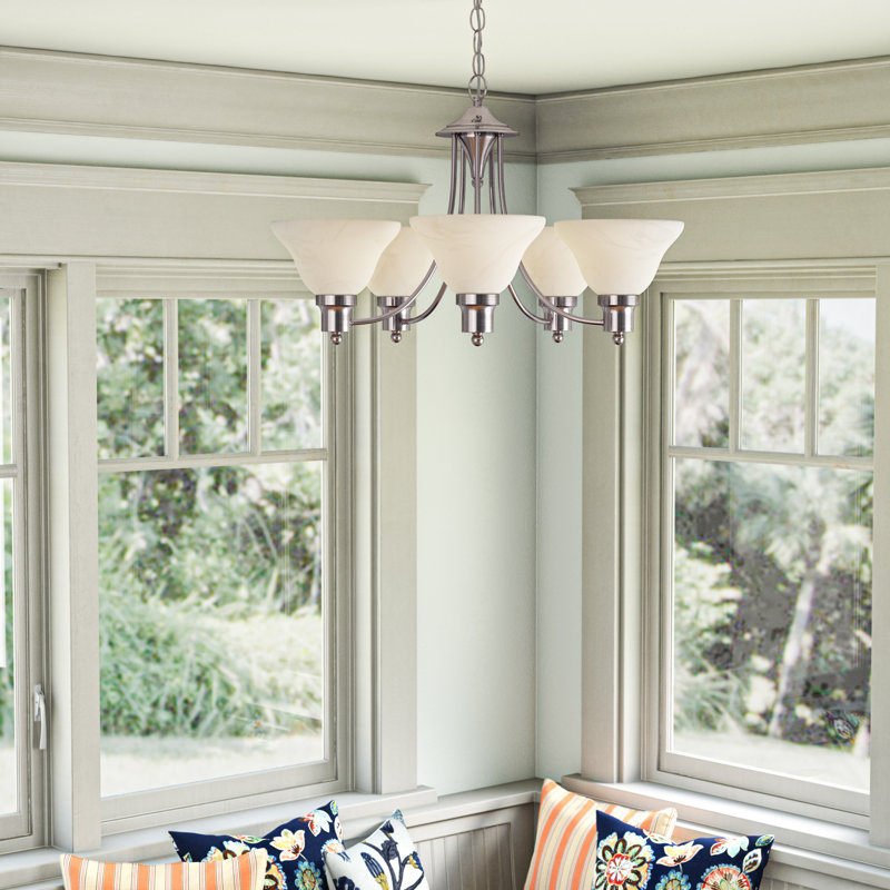 Lustre classique / traditionnel à 5 lumières Baronne, Nickel brossé