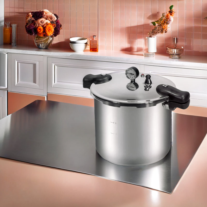 Polished Aluminum 22-Quart Pressure Cooker with Locking Lid