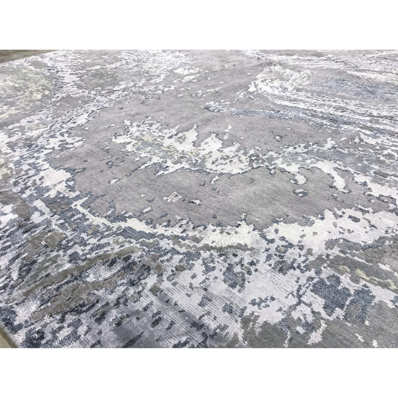 Area Rug in Beige/White/Gray, Rectangle 6' x 9'