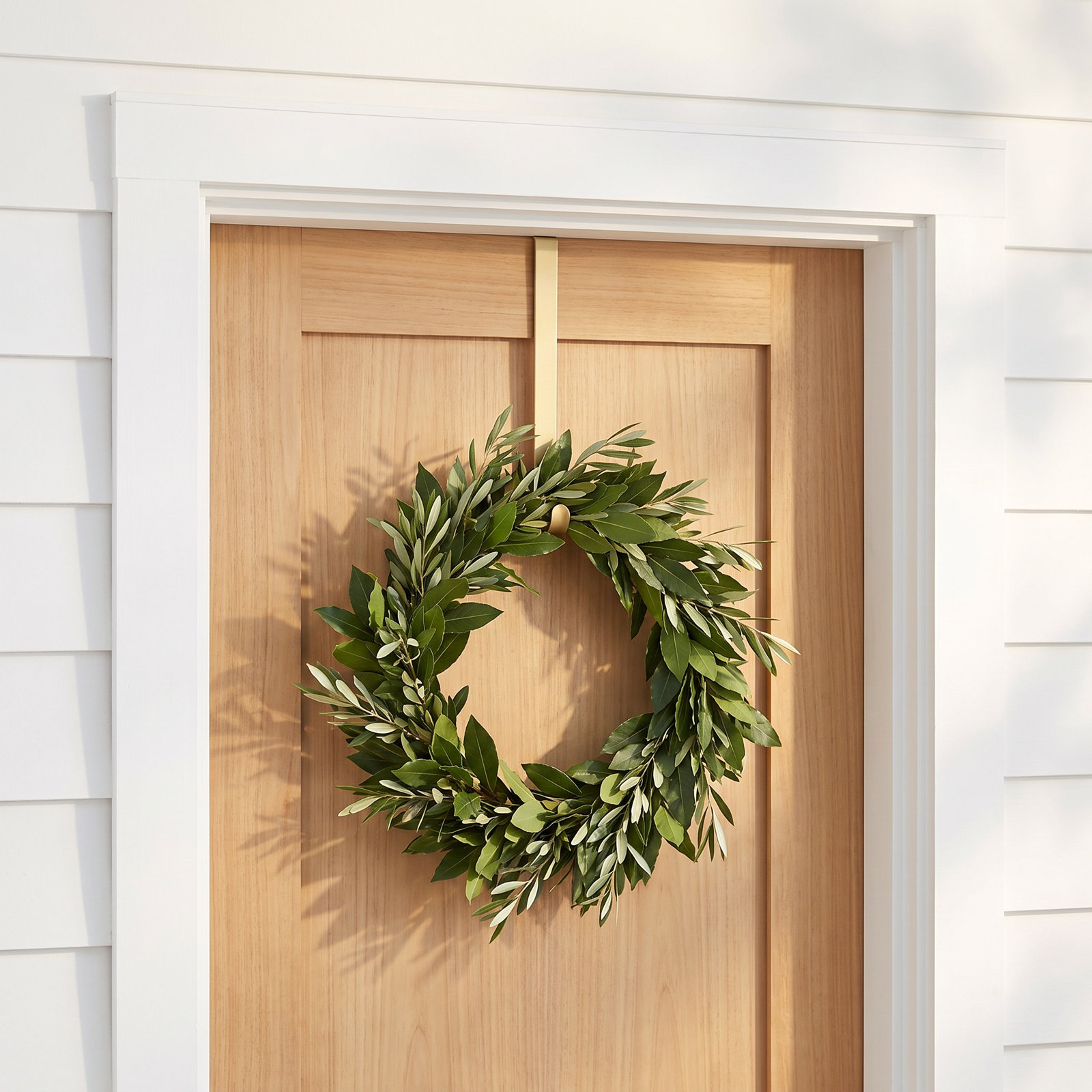 Gold Wreath Hanger