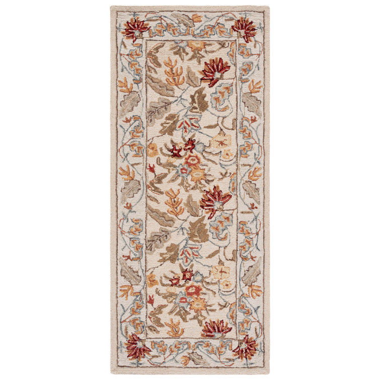 Hollander Hand Hooked Wool Floral Indoor Rug