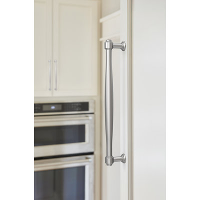 Enlivity Center-to-Center Appliance Pull