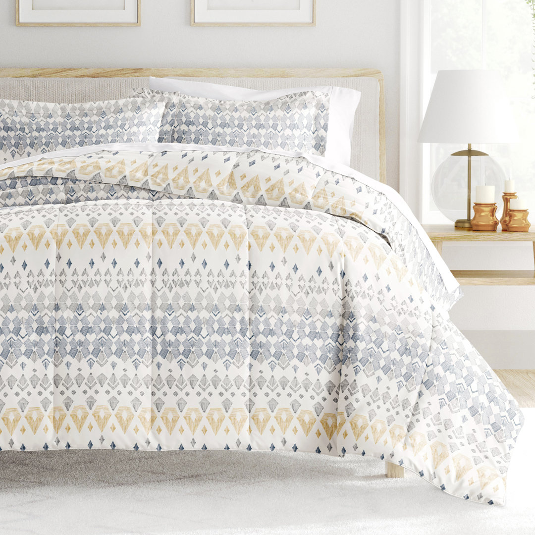 Southwestern All Season Down-Alternative Comforter Set in Mayan Stamp IEnjoy Home 