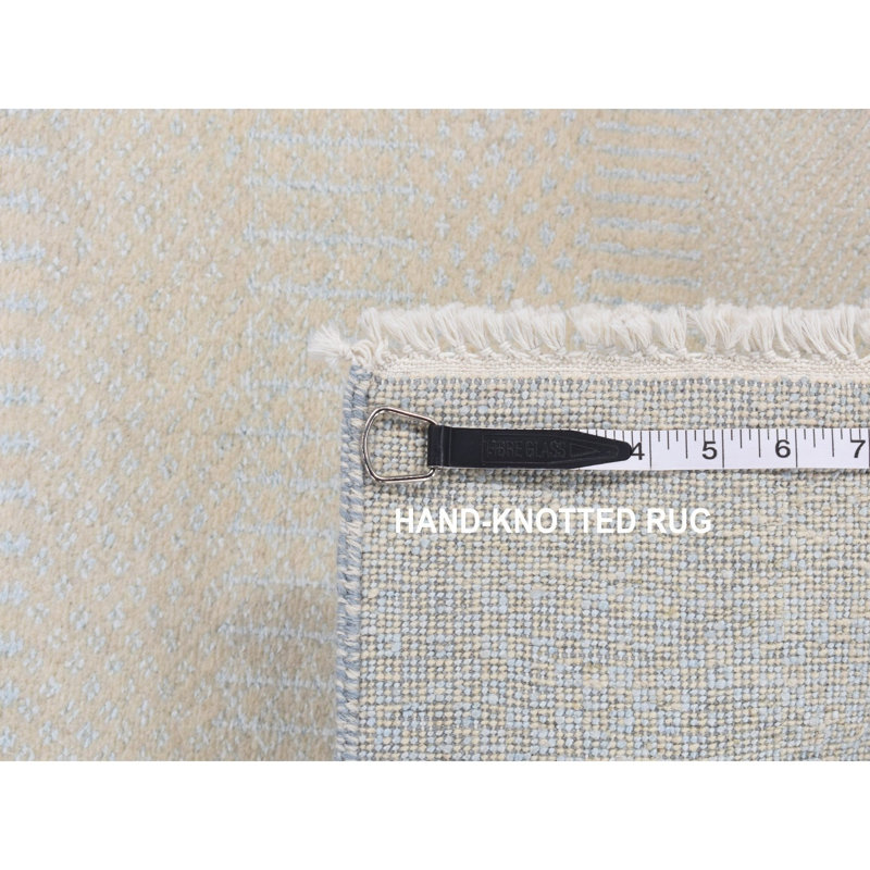 Tapis unique 2 pi 7 po x 8 pi 4 po Brogue