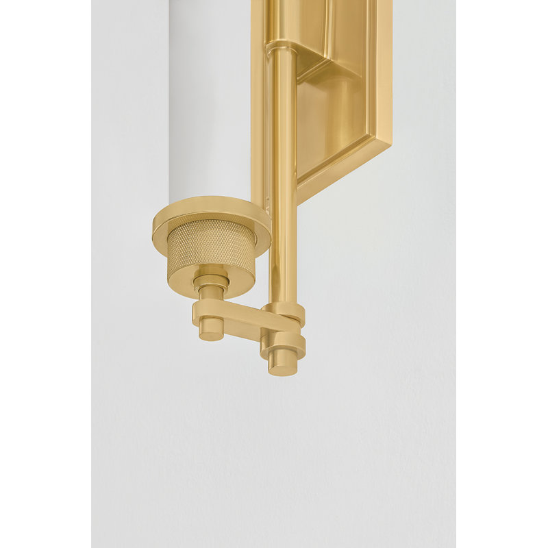Plandome Bath and Vanity, 18'' H X 12.75'' W X 4.25'' D, Brass, 13 W