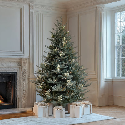 MISTLETOE Christmas Tree