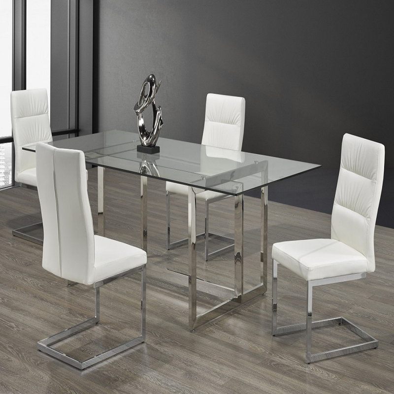 Ensemble repas pour quatre personnes, Blanc