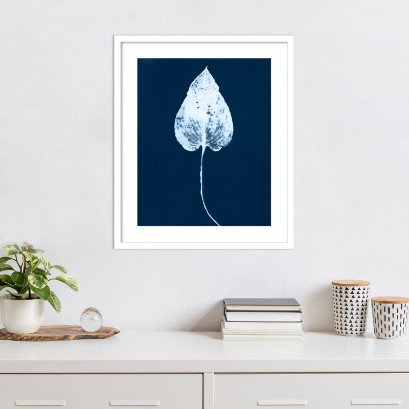 Reproduction d'art encadrée en bois «Cyanorph Leaf III» par Jason Johnson, H 25 po x l 21 po