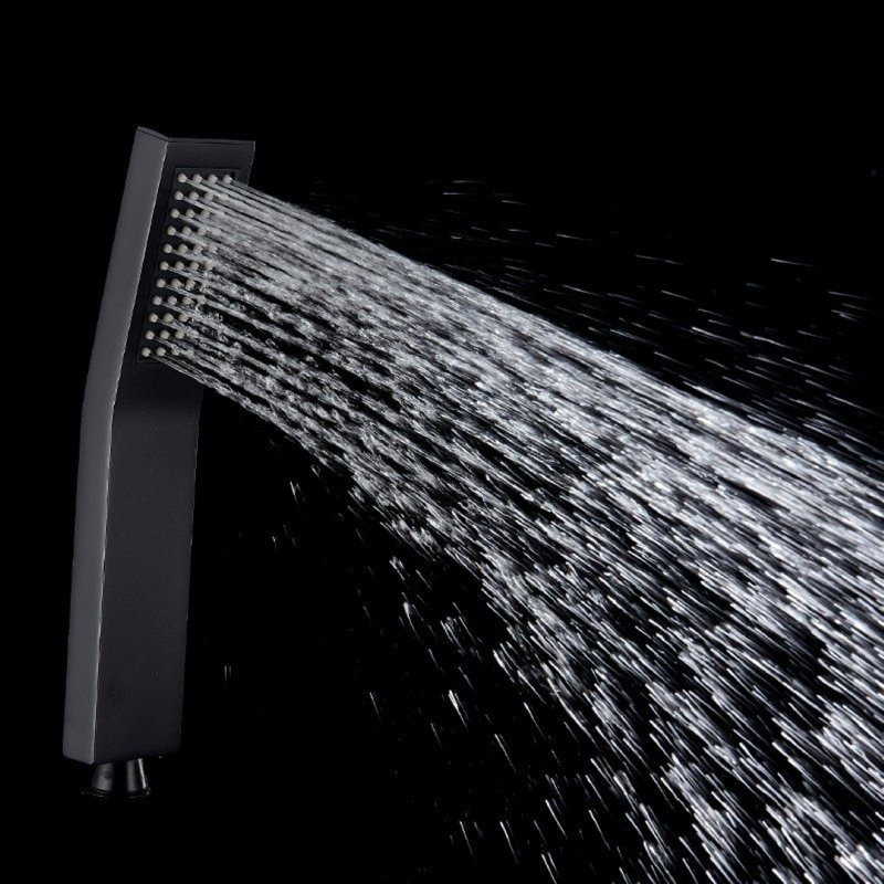 Polished chrome kitchen mixer with pull-down sprayer and smooth ergonomic handle