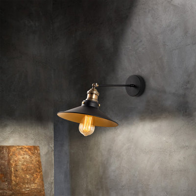 Lampe murale élégante, noire et dorée, 9,8 po x 15,7 po | Corps en fer durable, douille E27 (40 W maximum) | Design élégant et glamour, classé IP20 | Comprend les instructions d'installation et l'appareil de connexion, parfait pour un décor moderne