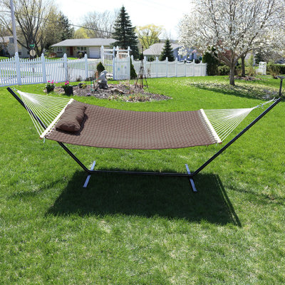Hamac avec barre d'écartement en polyester pour 2 personnes avec support Quilted Designs - Brun