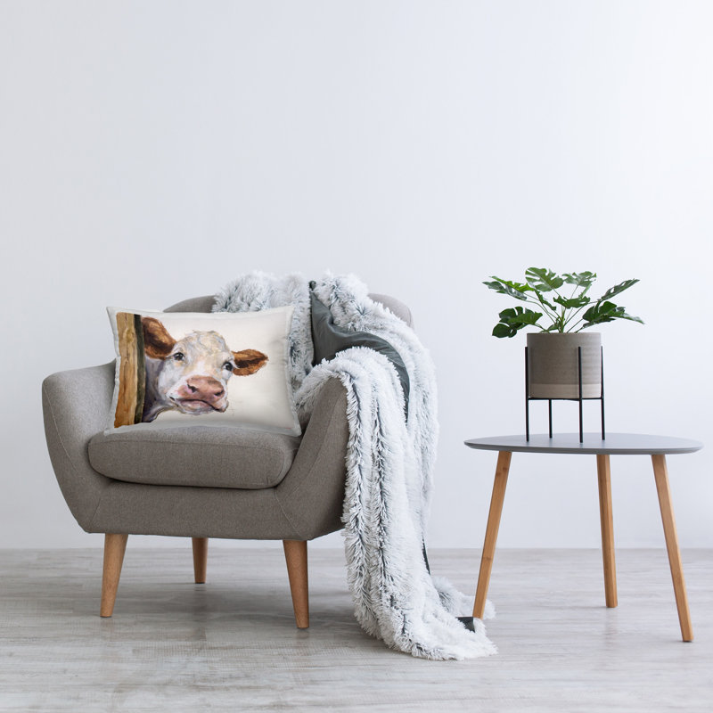 Coussin souriant "Peeking Cow" par GeorgeDyachenkoArt