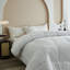 Couette en microfibre alternative au duvet-135252648
