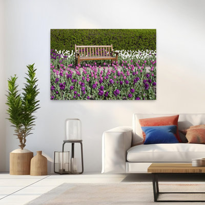 Banc vide dans un jardin de tulipes, parc Cantigny, Wheaton, Illinois, États-Unis, tulipe, art mural