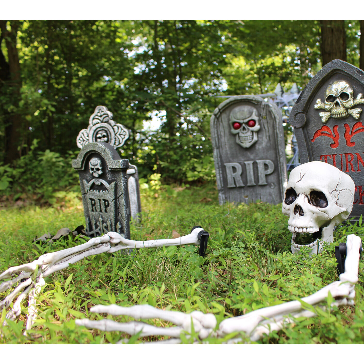 The Holiday Aisle® Ground-Breaking Skeleton Figurine | Wayfair