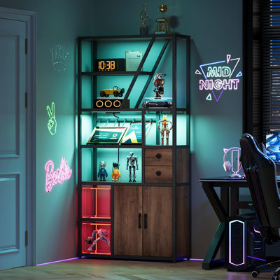 Armoire à vin haute avec lumières DEL et prises de courant - Station multifonctionnelle pour boissons alcoolisées et café, porte-bouteilles, porte-verres, support pour micro-ondes - cadre noir + planche de bois brun