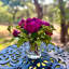 Arrangement de fausses pivoines dans un vase-1872992221