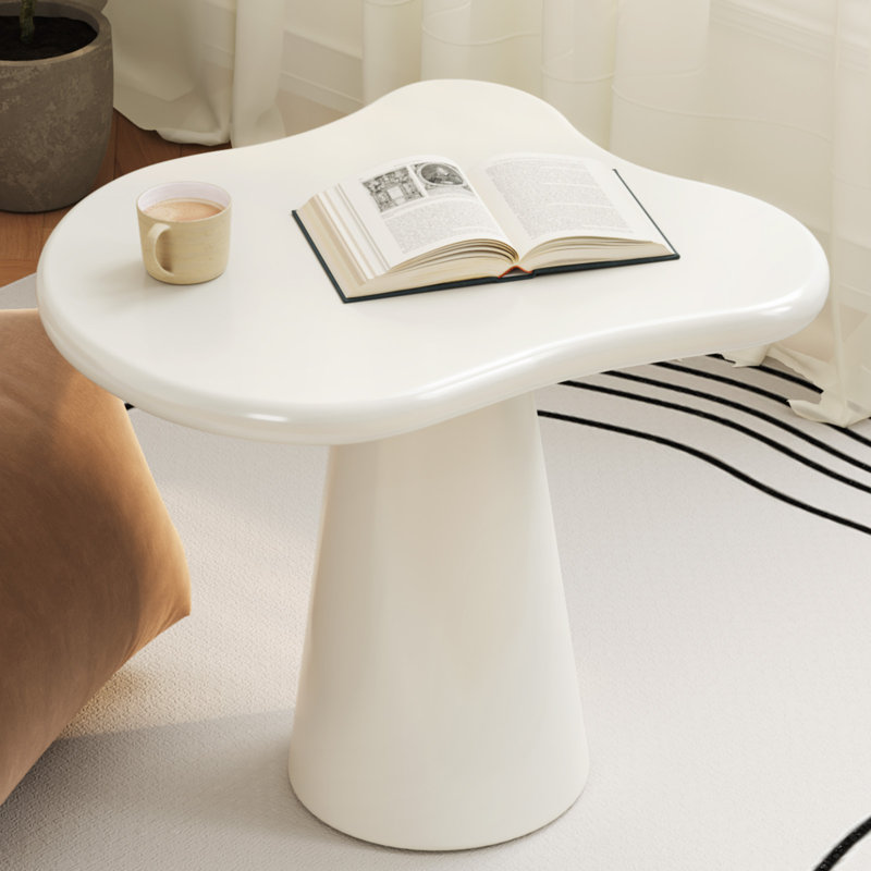Table d'appoint en forme de nuage blanc crème