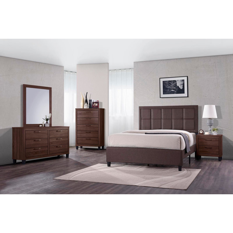 Kerrilynn Piece Bedroom Set, Brown