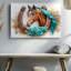 Impression sur toile brune cheval brun avec fer à cheval et crinière bleue-129657392