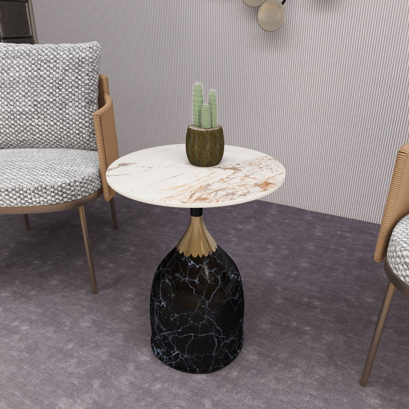 Table de bout Muyi, Pierre noire