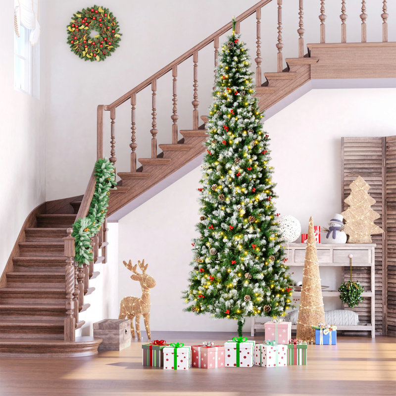 Arbre de Noël artificiel pré-éclairé avec pommes de pin, baies rouges, 460 lumières DEL et 1298 pointes, 8.5'