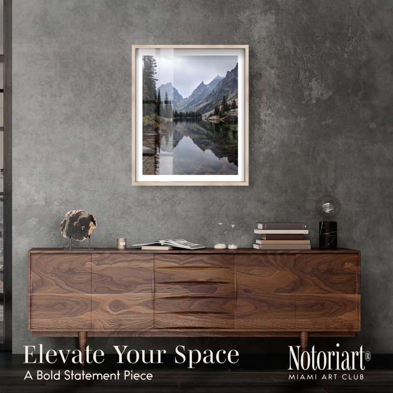 Décoration murale Mountain Mirror III Shadowbox Print par Notoriart, cadre en chêne naturel, 24 x 30, H 31 po x l 25 po