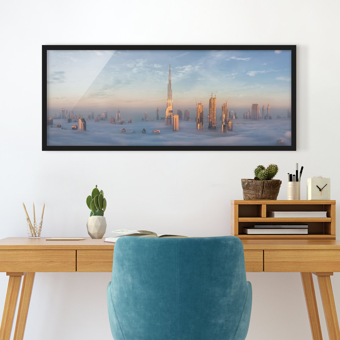 Gerahmtes Poster Dubai über den Wolken