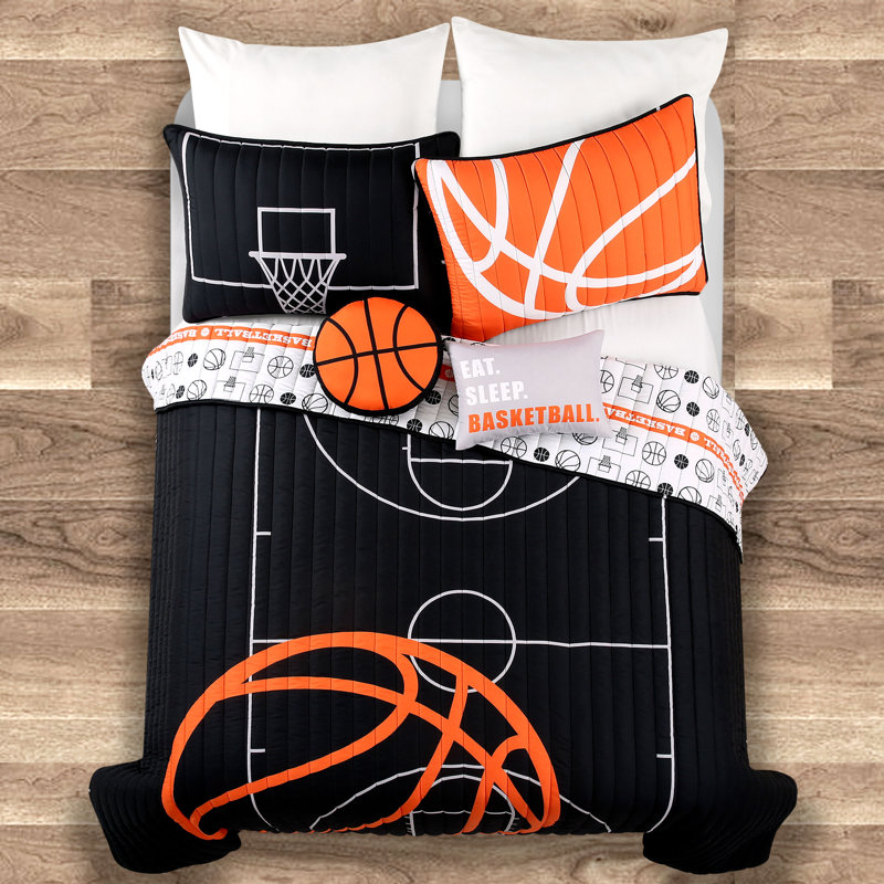 Lush Decor Basketball Game Reversible Quilt Set, Queen Quilt + 2 Standard Shams + 1 Throw Pillow
