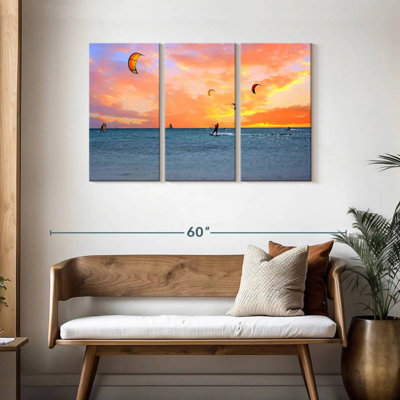 Sireci Kitesurfing, 28" H x 45" W